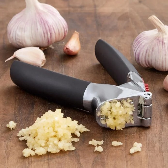 Stainless Steel Garlic Press — Rust-Resistant, Easy-to-Clean Garlic Mincer